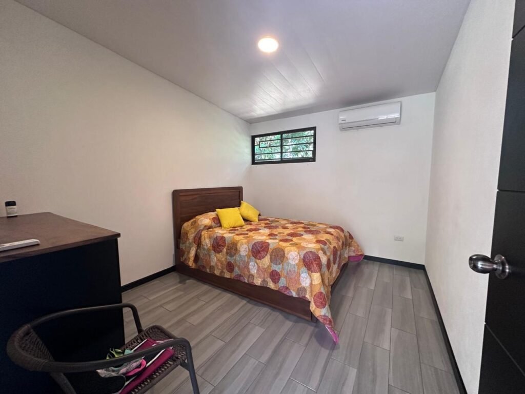 WhatsApp Image 2025-11-04 at 10.36.45 PM (2)