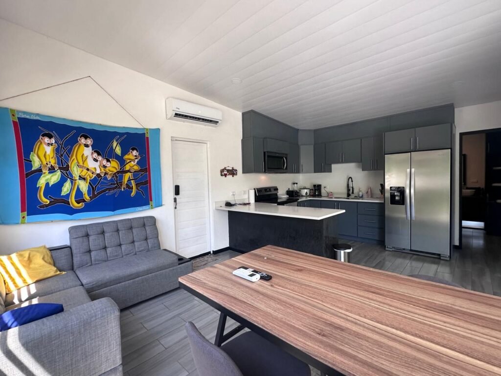 WhatsApp Image 2025-11-04 at 10.36.47 PM (2)