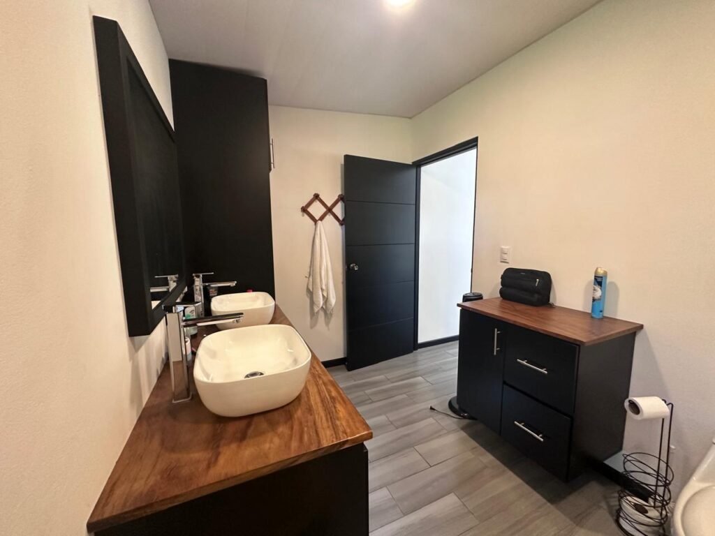 WhatsApp Image 2025-11-04 at 10.36.48 PM