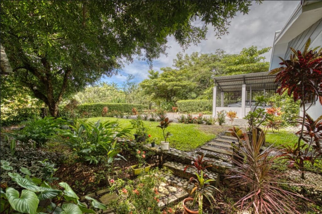 WhatsApp Image 2025-11-04 at 9.44.08 PM (2)