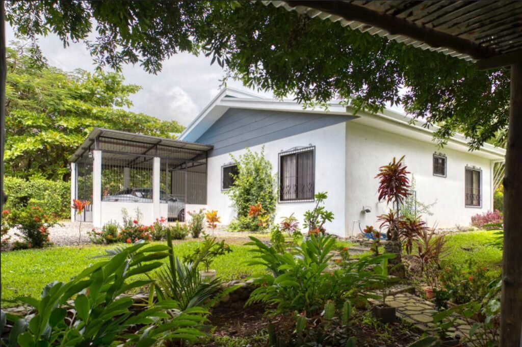 WhatsApp Image 2025-11-04 at 9.44.10 PM (2)