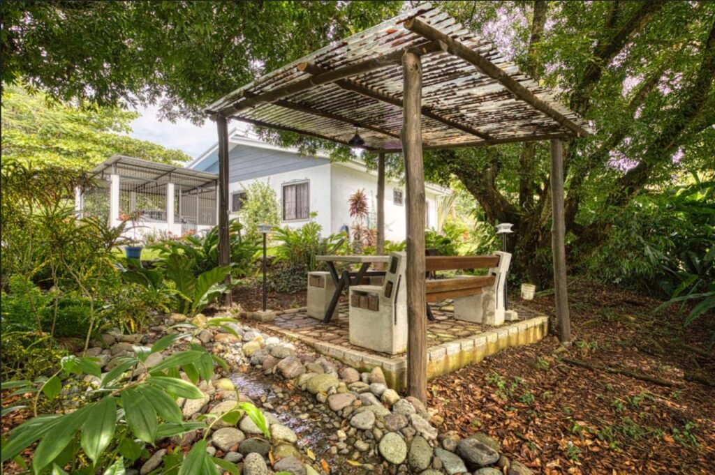 WhatsApp Image 2025-11-04 at 9.44.11 PM (1)