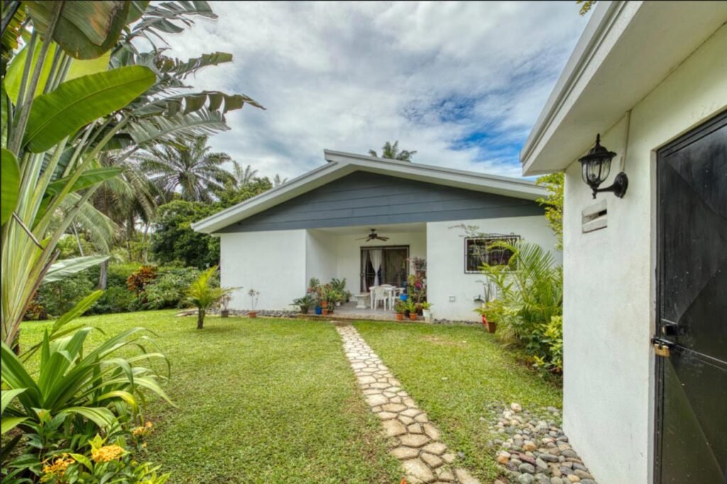 WhatsApp Image 2025-11-04 at 9.44.14 PM